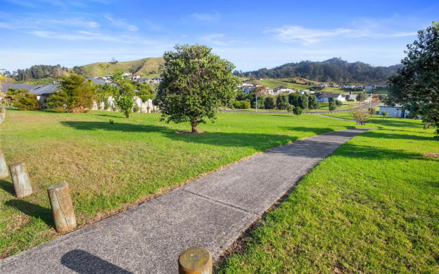 Waihi Beach Bliss - Waihi Beach Holiday Home