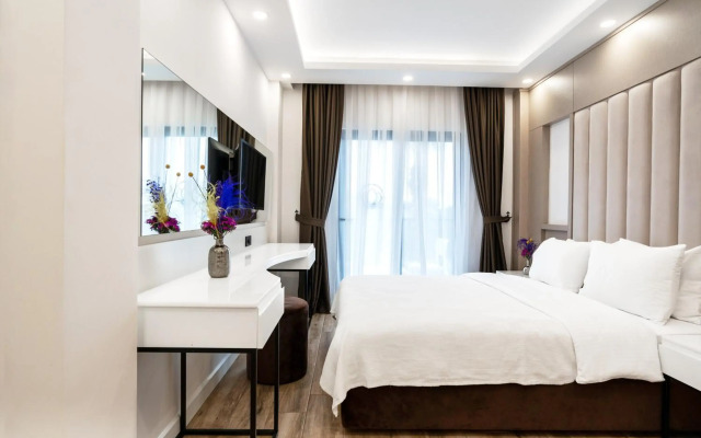 Flower Hotel
