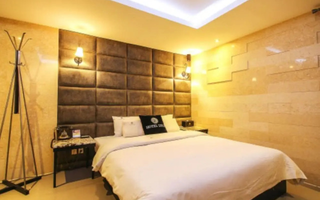 Luce Hotel