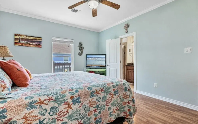 Outlaw's Inn 3 Bedroom Home
