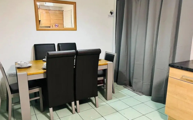 3bedroom- Near to Station-private Garden-wifi