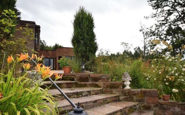 The Heather Glen Country House
