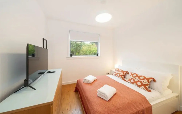 Taigh Tatha - Stylish 3 bed Home