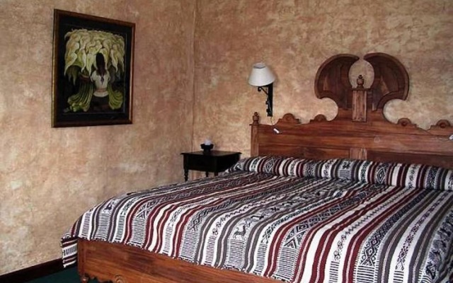 Las Palmeras Inn