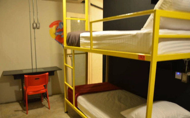 Silom Art Hostel