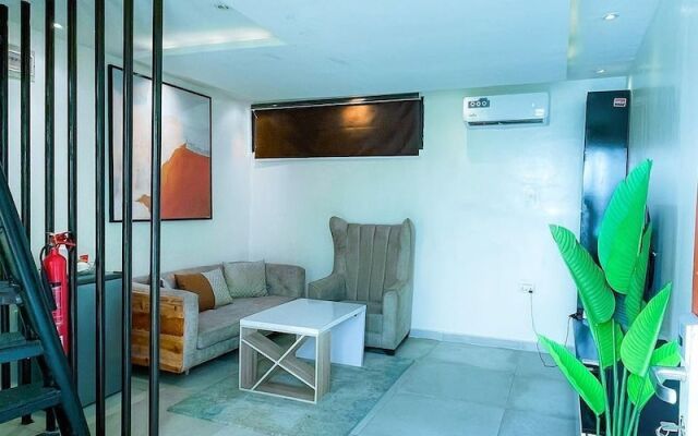 1 bedroom penthouse on the beach ikate