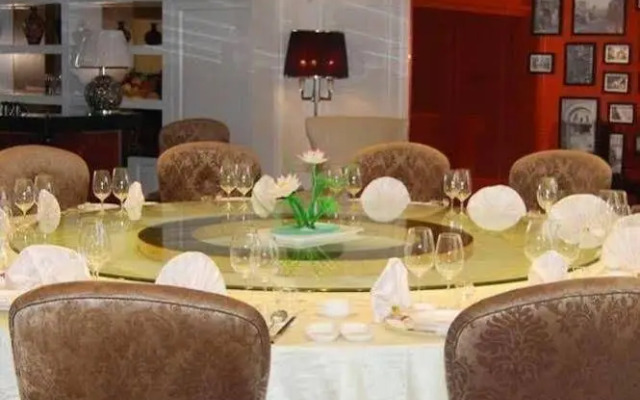 Yangtse River Hotel - Jingjiang
