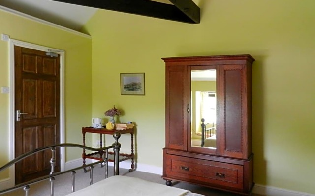 Cilwen Country House Bed and Breakfast