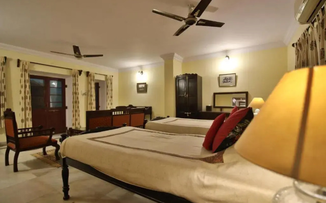 Roop Niwas Kothi, Near Mandawa
