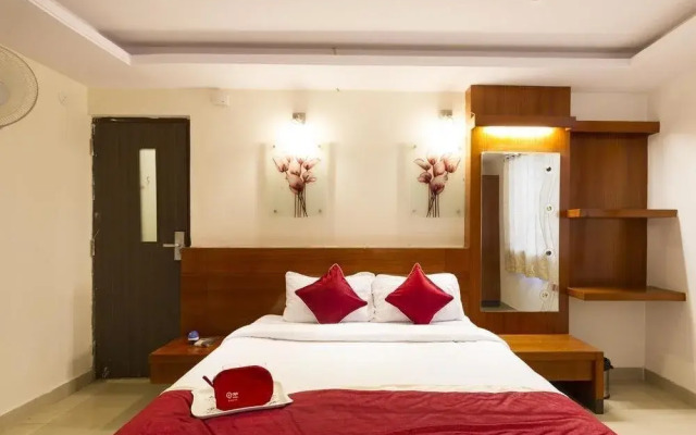 OYO 628 Hotel Umerkot Comforts