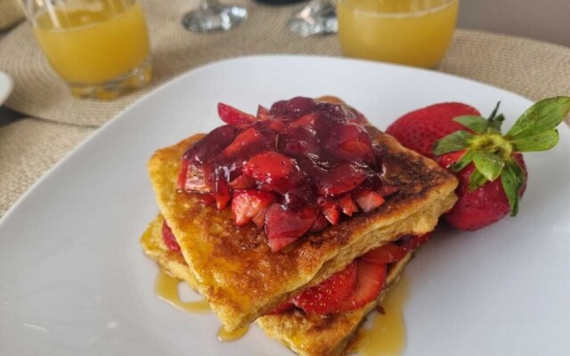 Victoria by Petit Chic