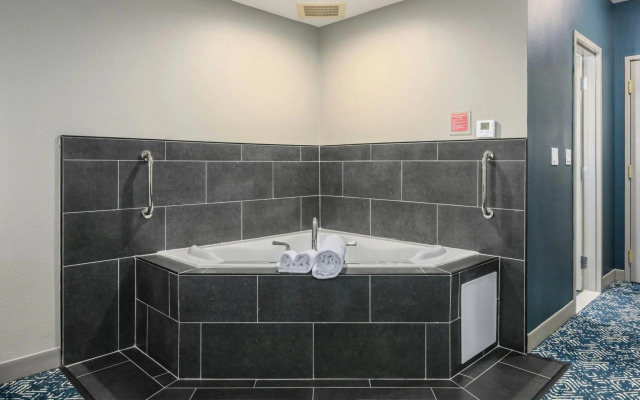 Four Points by Sheraton Bedford Manchester Airport