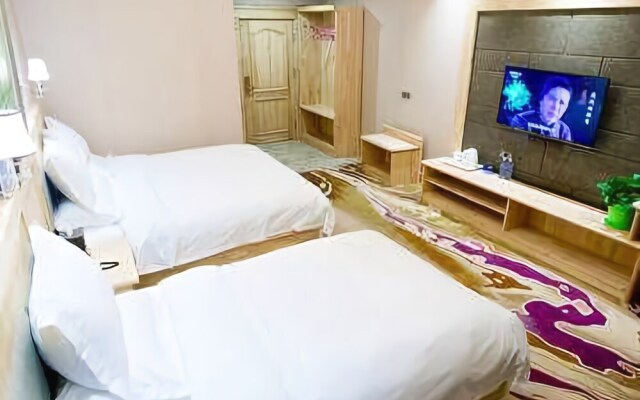 Wanting Deep Breath Theme Hotel