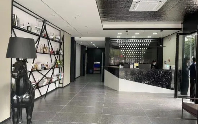 V8 Theme Hotel Fucheng