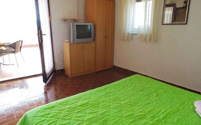 Apartments in Kornic/insel Krk 14471