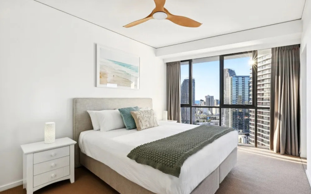 Ocean View 3-bed With Gym, Pool – Guest Rooms – Gold Coast