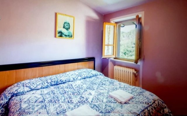 House With 4 Bedrooms in Gombitelli, With Enclosed Garden and Wifi - 15 km From the Beach