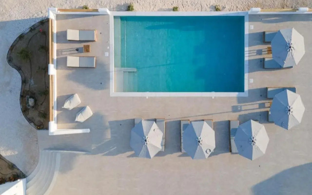 Naxos Earth Suites