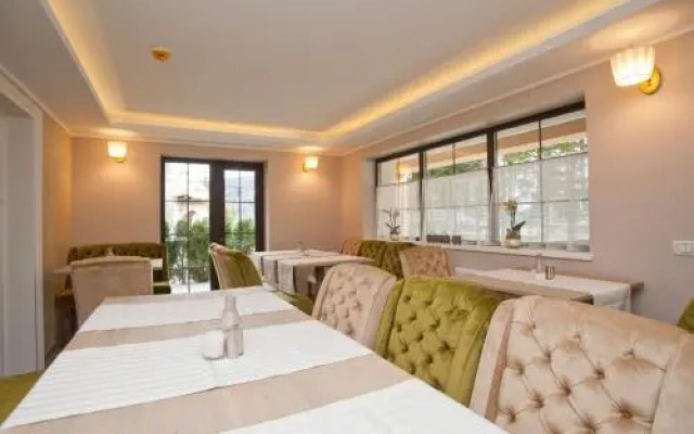 Upper Residence