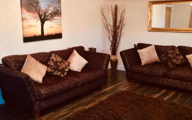 The Grove, Portrush (Sleeps 14) 6 bedrooms.