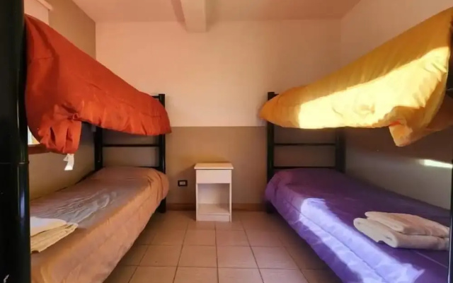 Yaghan Hostel