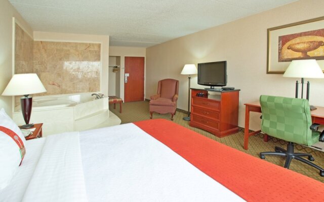 Holiday Inn Muskegon-Harbor