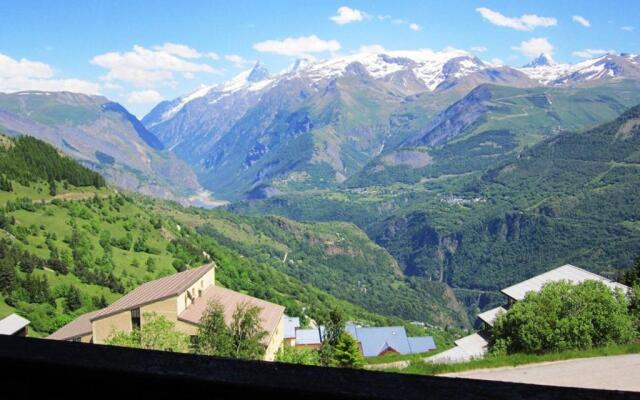 Appartement Auris, 1 pièce, 4 personnes - FR-1-297-30