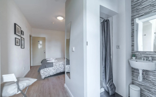 SwissPorto Guest House