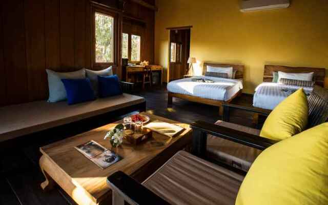 Farmhouse Resort & Spa