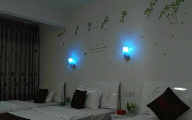Danxiashan QQ Hostel