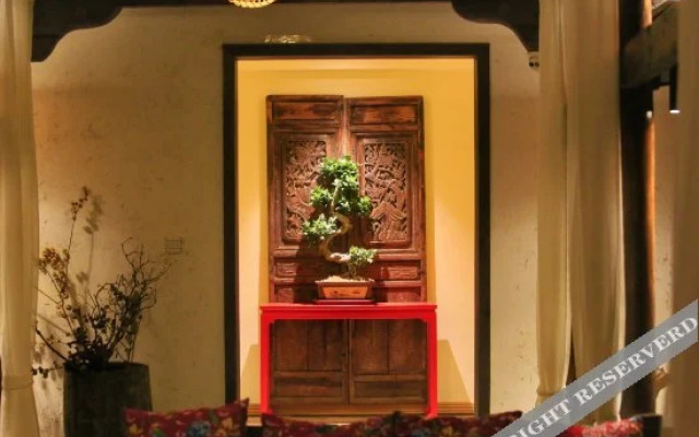 Qilu Sea-view Courtyard Hotel