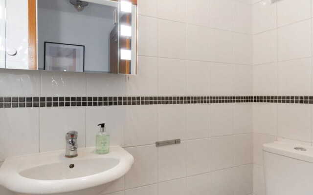 The Southwick Sanctuary - Large & Modern 6bdr with Terrace