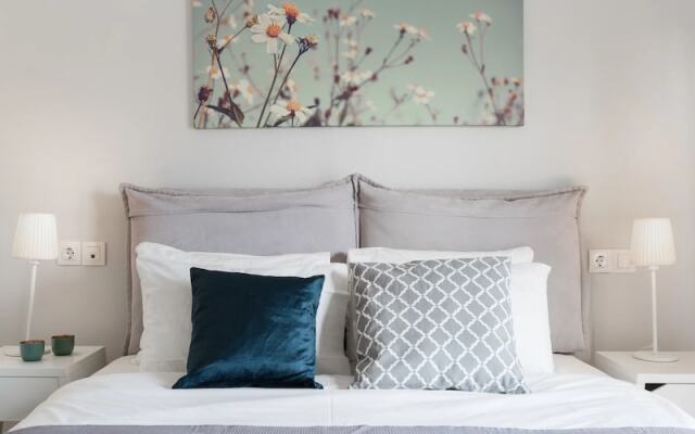 Zeus Temple View 2Bd Apartment By Upstreet