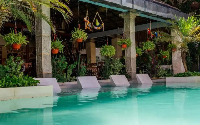 hotel y hostal nojoch che
