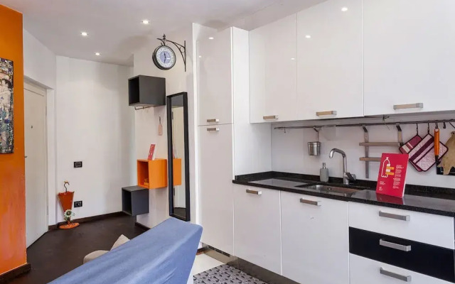 Sturla Apartment With Balcony by Wonderful Italy