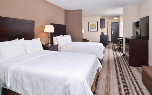 Holiday Inn Express Hotel & Suites Emporia Northwest, an IHG Hotel