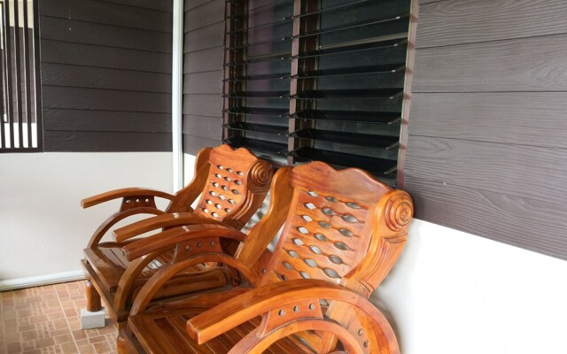 Rimnam Tanaporn Resort