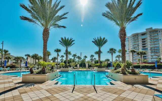 Harbor Landing 201a 3 Bedroom Condo by RedAwning