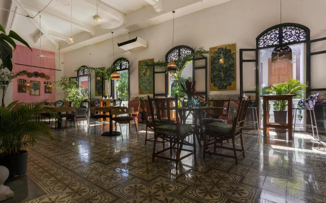 Al Alma Apart-Suites