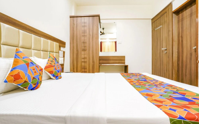 Fabhotel Candor Amigo
