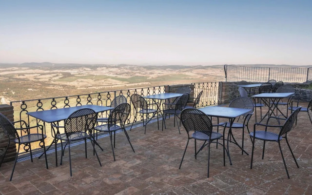 Rocca d'Orcia Suites and Villas