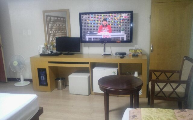 Arirang Hotel