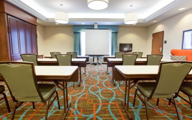 Spark by Hilton St. Louis Southwest