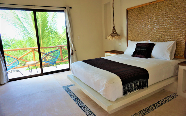 La Puerta Azul Beachfront - Adults Only