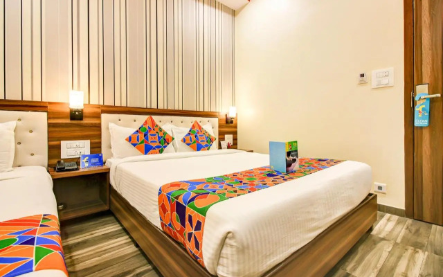 OYO 13614 Hotel Axis International