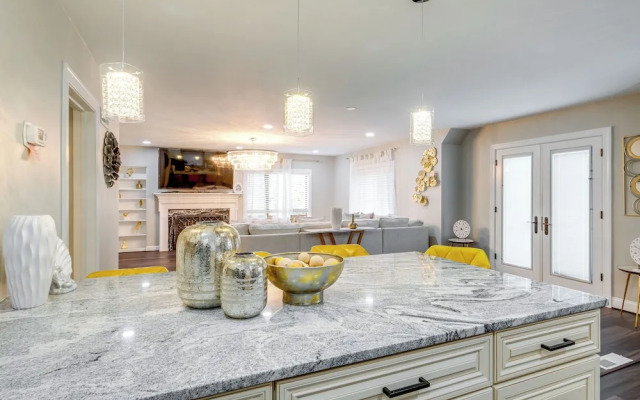 Silver Springs Home: Walk to Downtown!