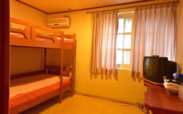 Honeymoon House