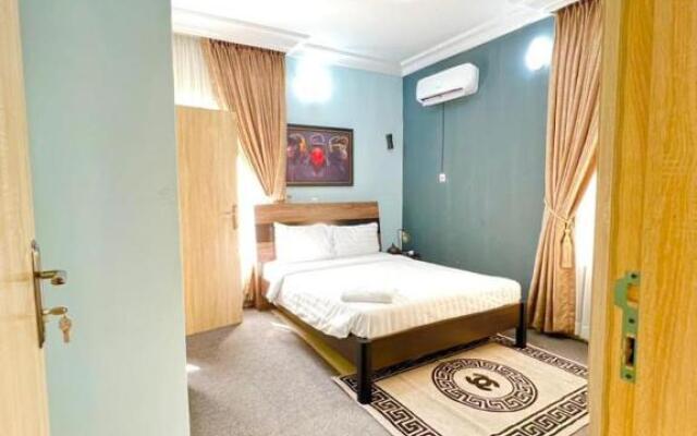 6bedroom Appartment