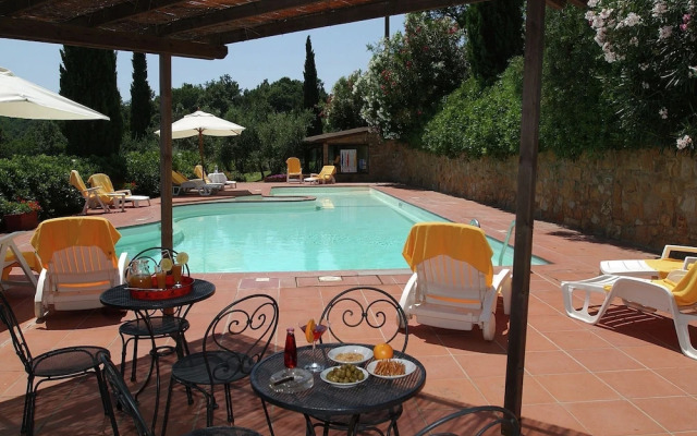 Wine, Good Food, Nature, Art, Swimming Pool and Tennis Court