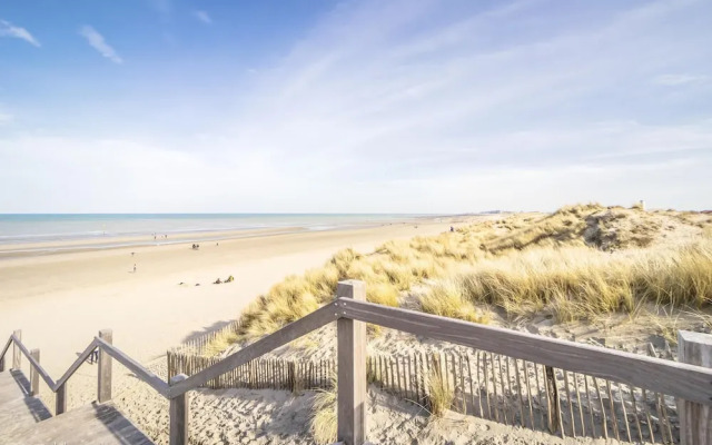 Apartment in Nieuwpoort With sea Views
